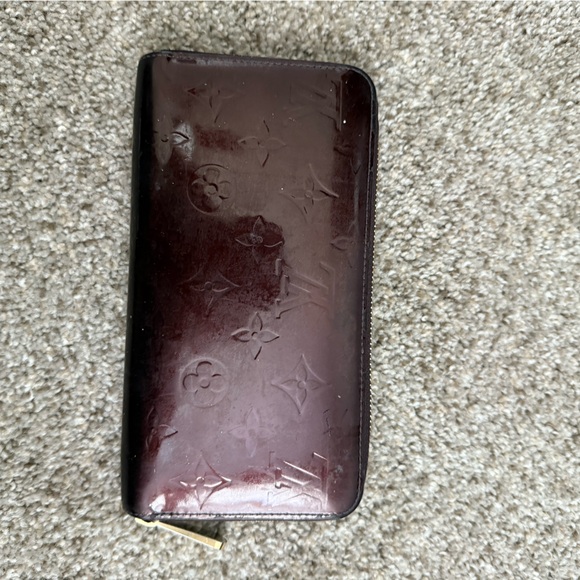Louis Vuitton Zippy Wallet - Picture 2 of 5